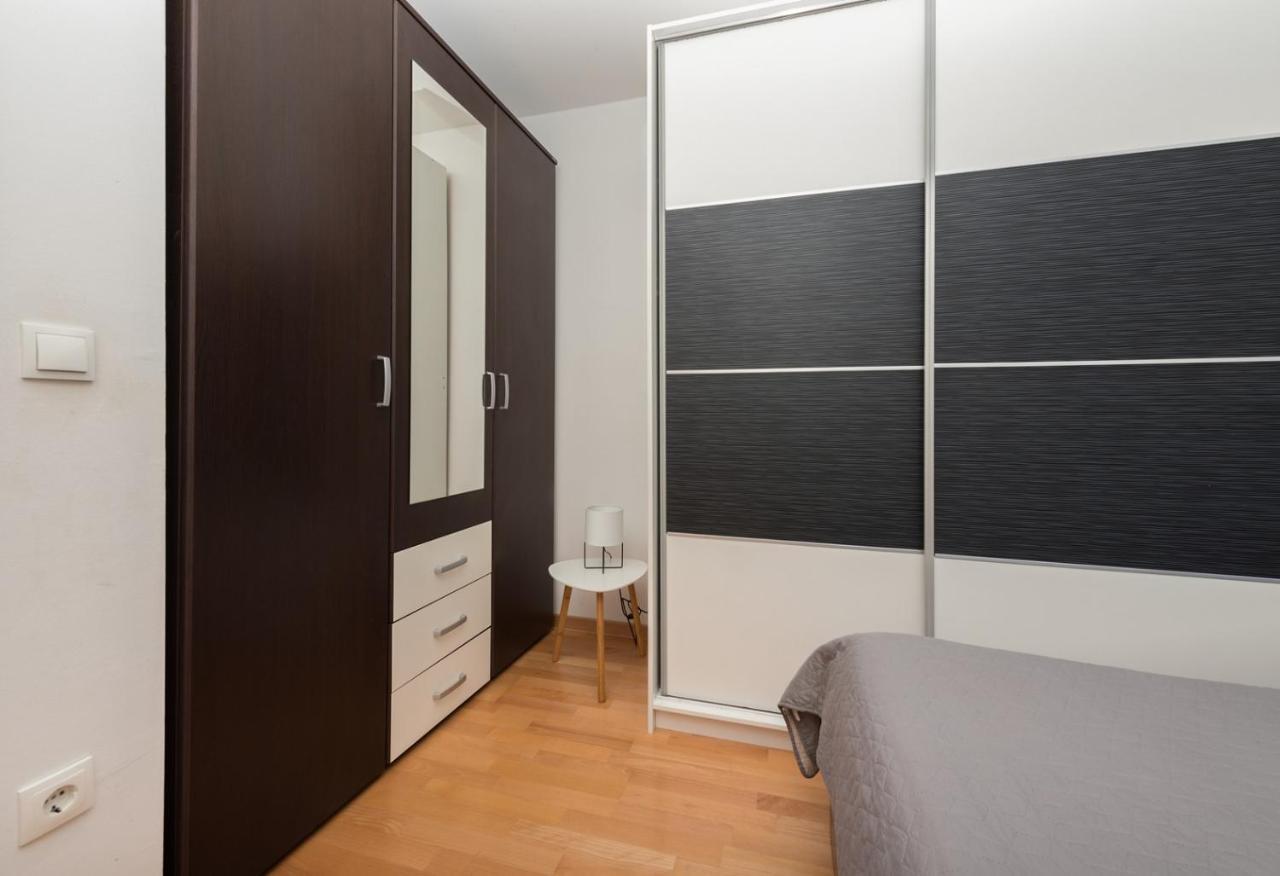 Apartment Sea View in Makarska, free parking Exteriör bild